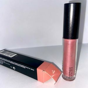 MAC Lipglass Dreamy